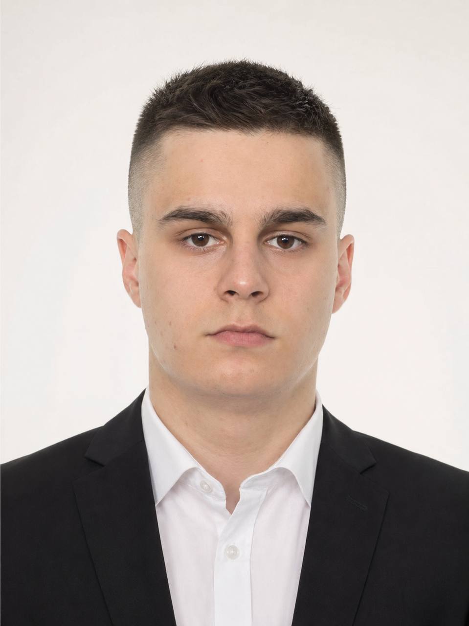 Пауков Даниил, менеджер по продажам